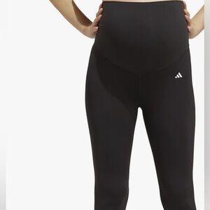 New never worn maternity outfit